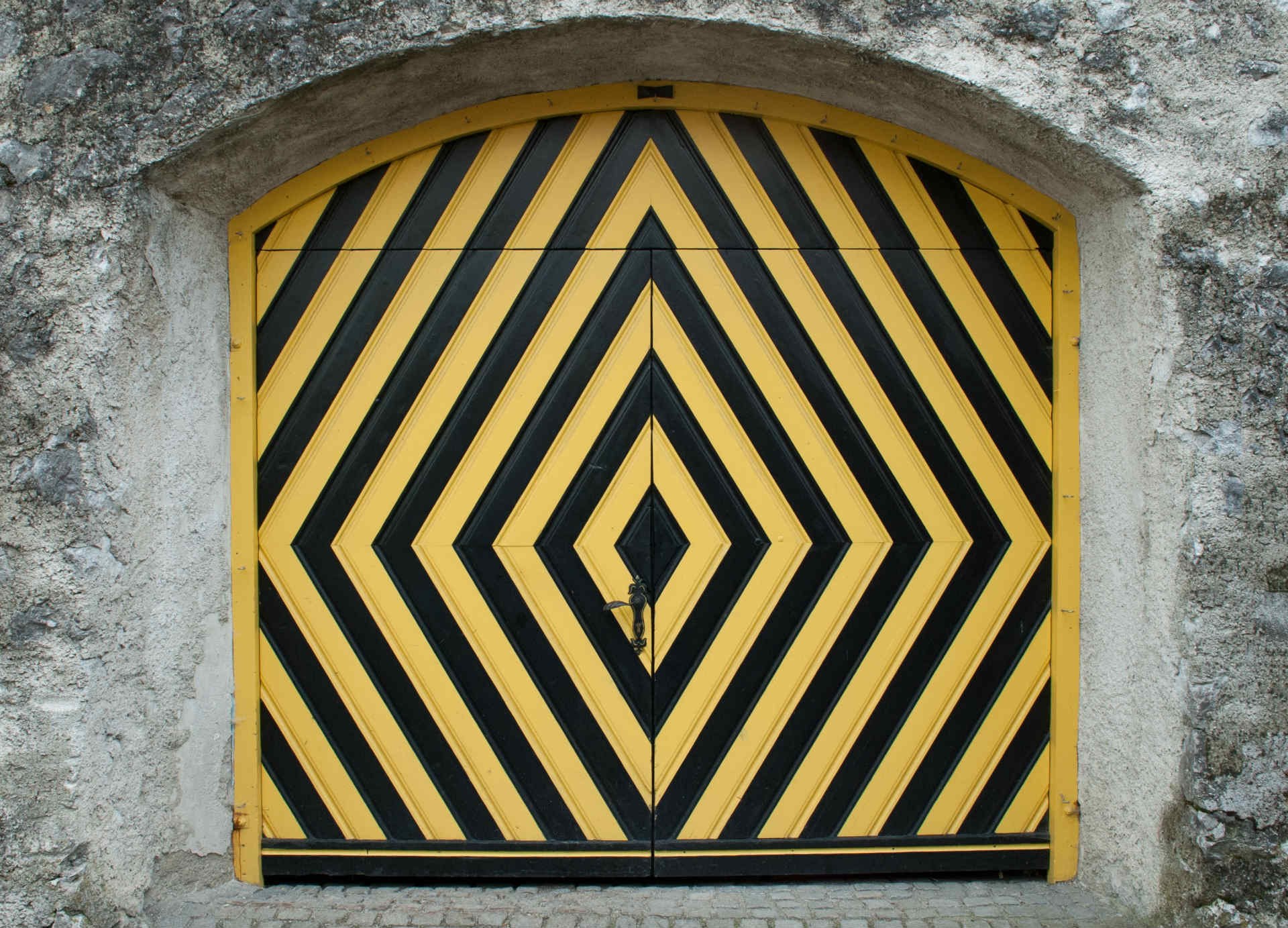 About us- BigYellowDoor
